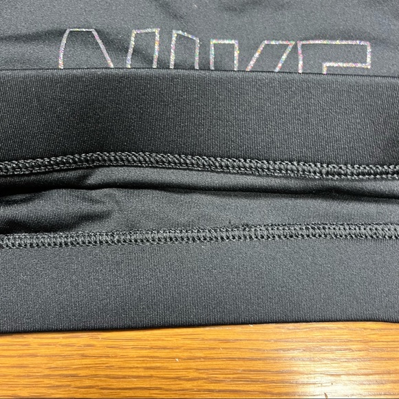 Nike Sports Bra - Picture 4 of 5